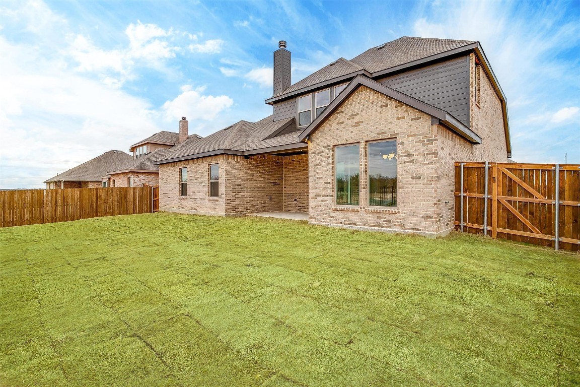 822 Summer Grove Midlothian TX 76065