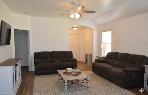 502 Glenwood Street Gainesville TX 76240
