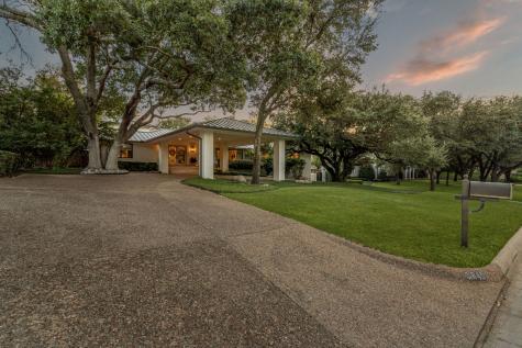 5849 Merrymount Road Westover Hills TX 76107