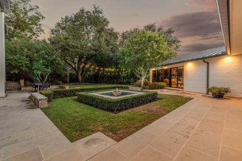 5849 Merrymount Road Westover Hills TX 76107