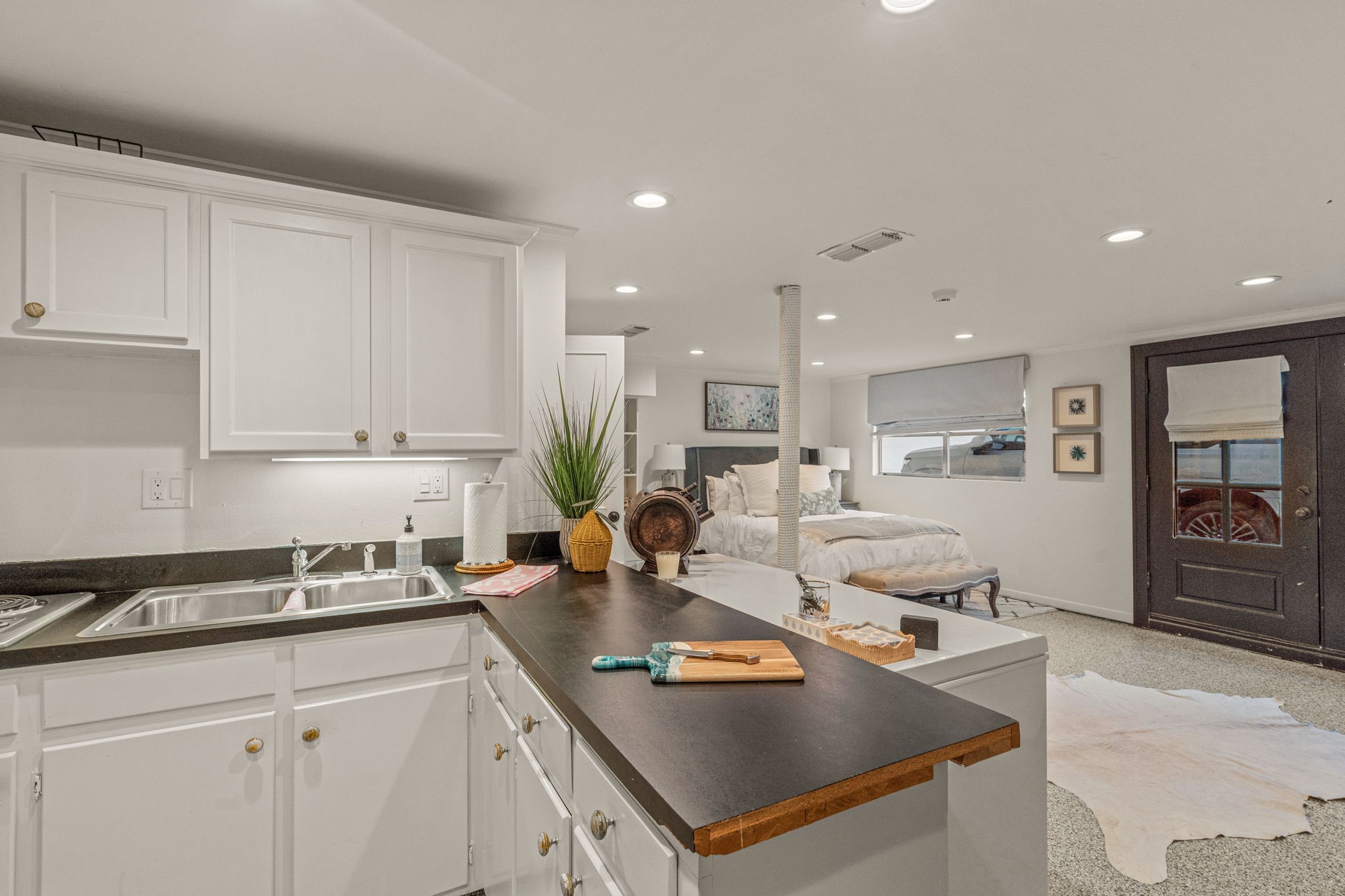 5849 Merrymount Road Westover Hills TX 76107