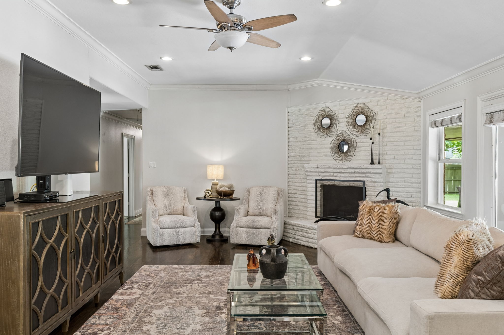 4166 Goodfellow Drive Dallas TX 75229