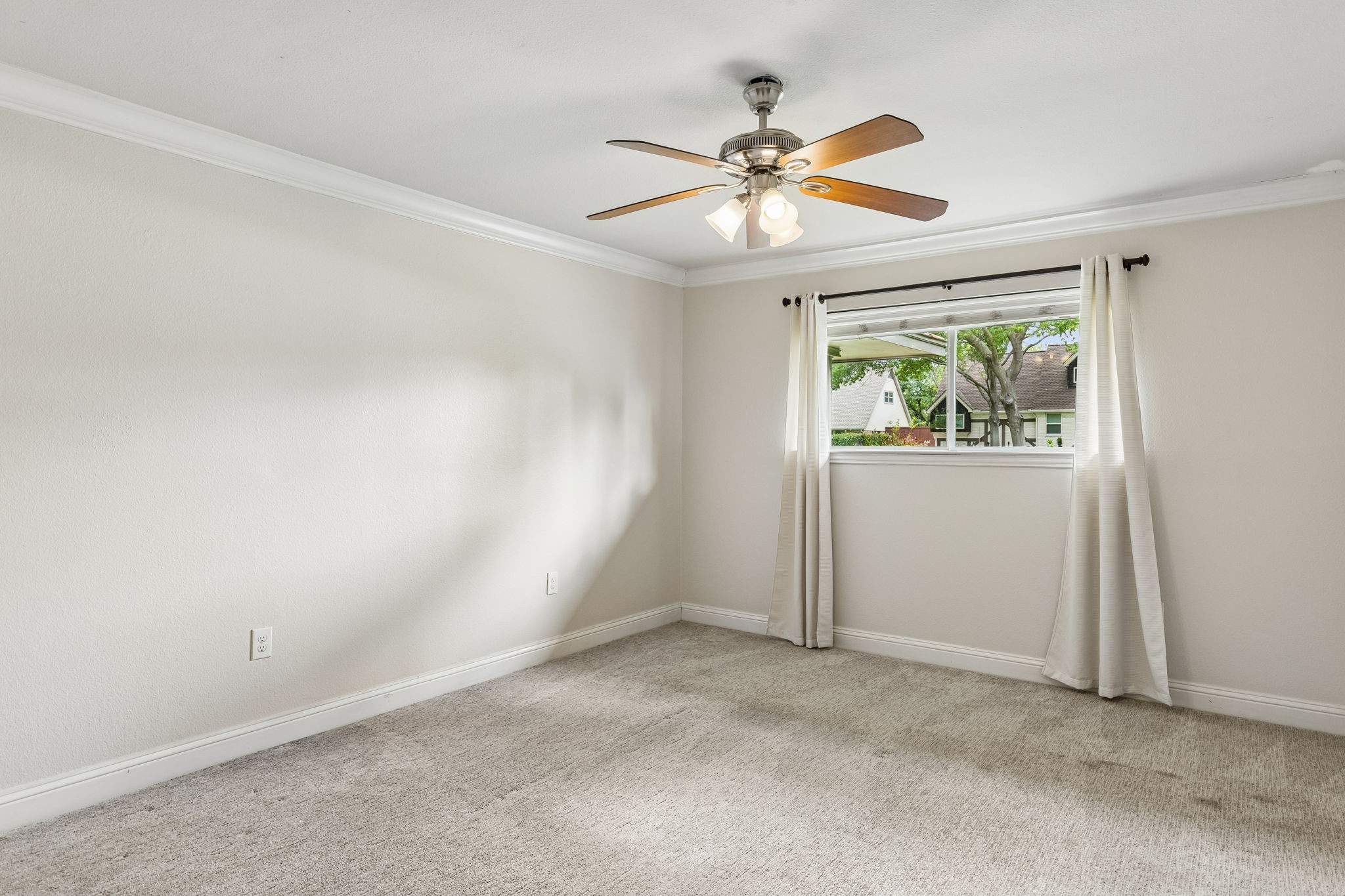 4166 Goodfellow Drive Dallas TX 75229