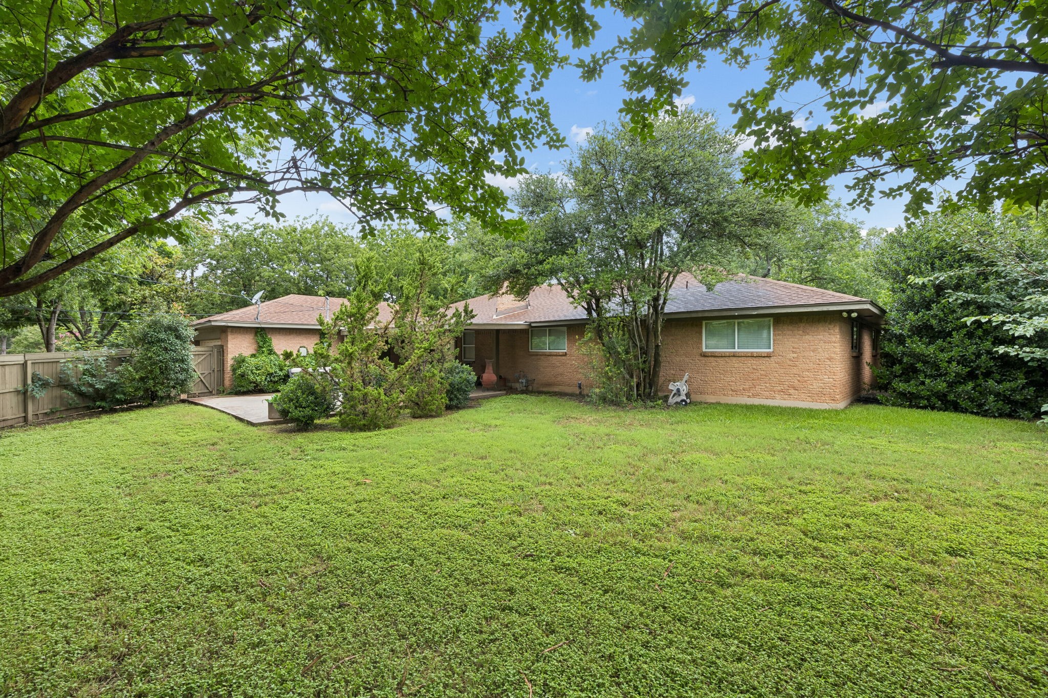 4166 Goodfellow Drive Dallas TX 75229