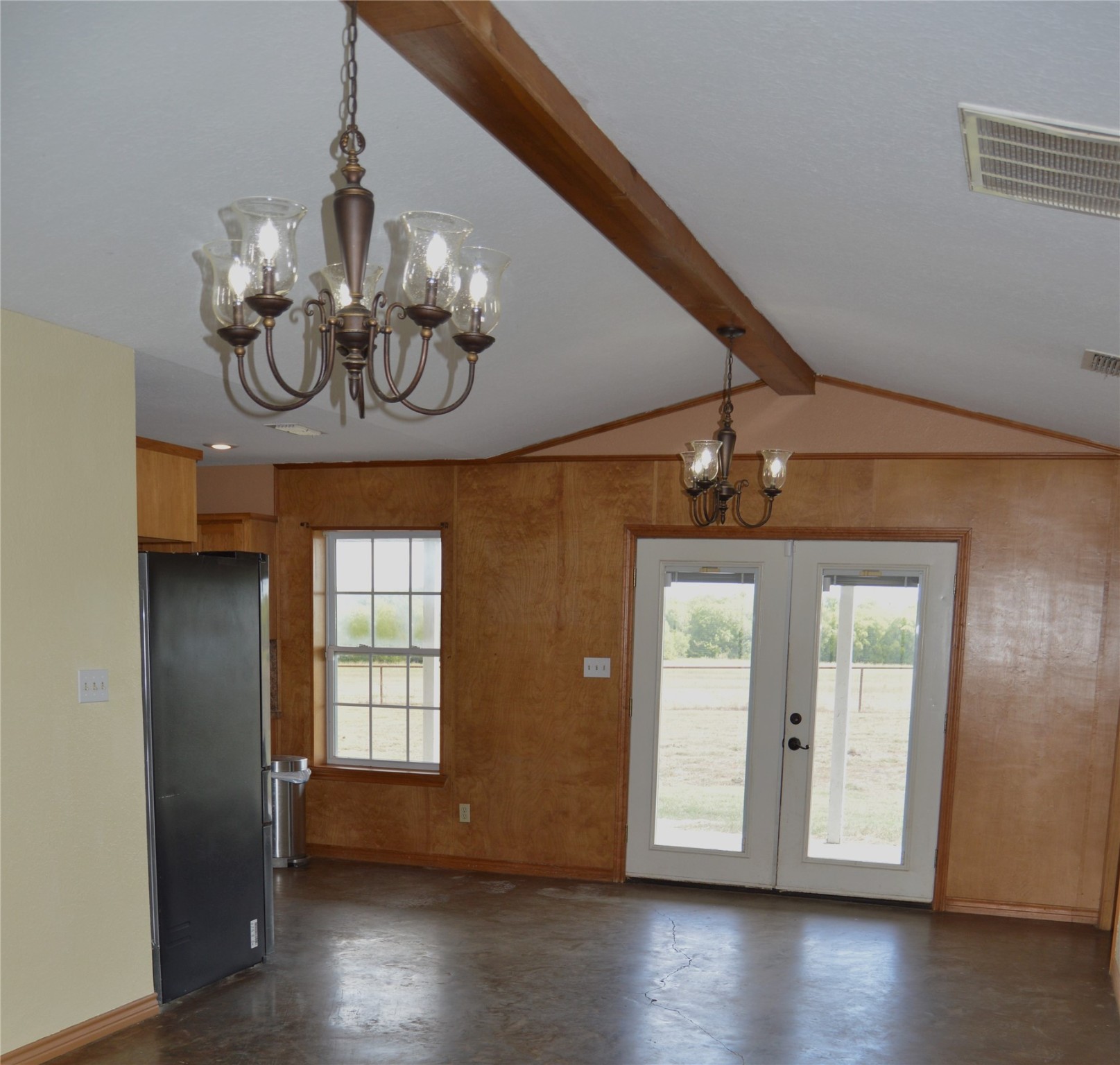 2055 Cr 2185 (20) Klondike TX 75448
