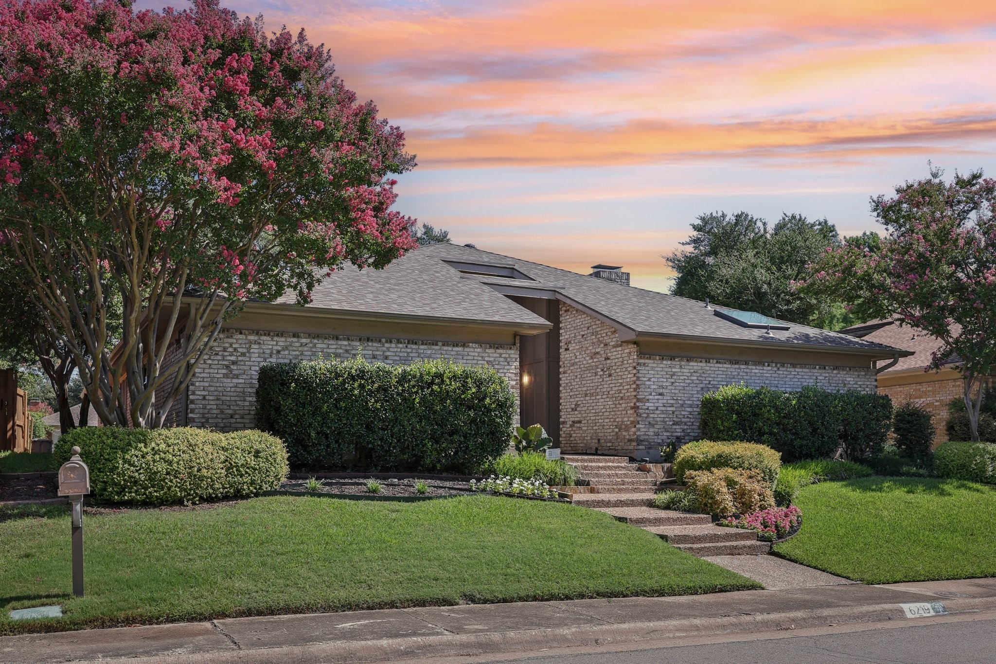 6219 Black Berry Lane Dallas TX 75248