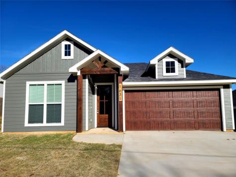 1631 W Elm Street Denison TX 75020