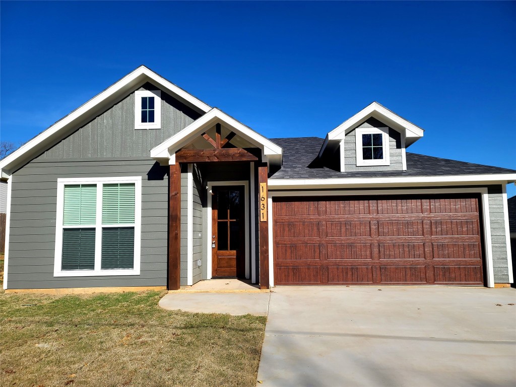 1631 W Elm Street Denison TX 75020