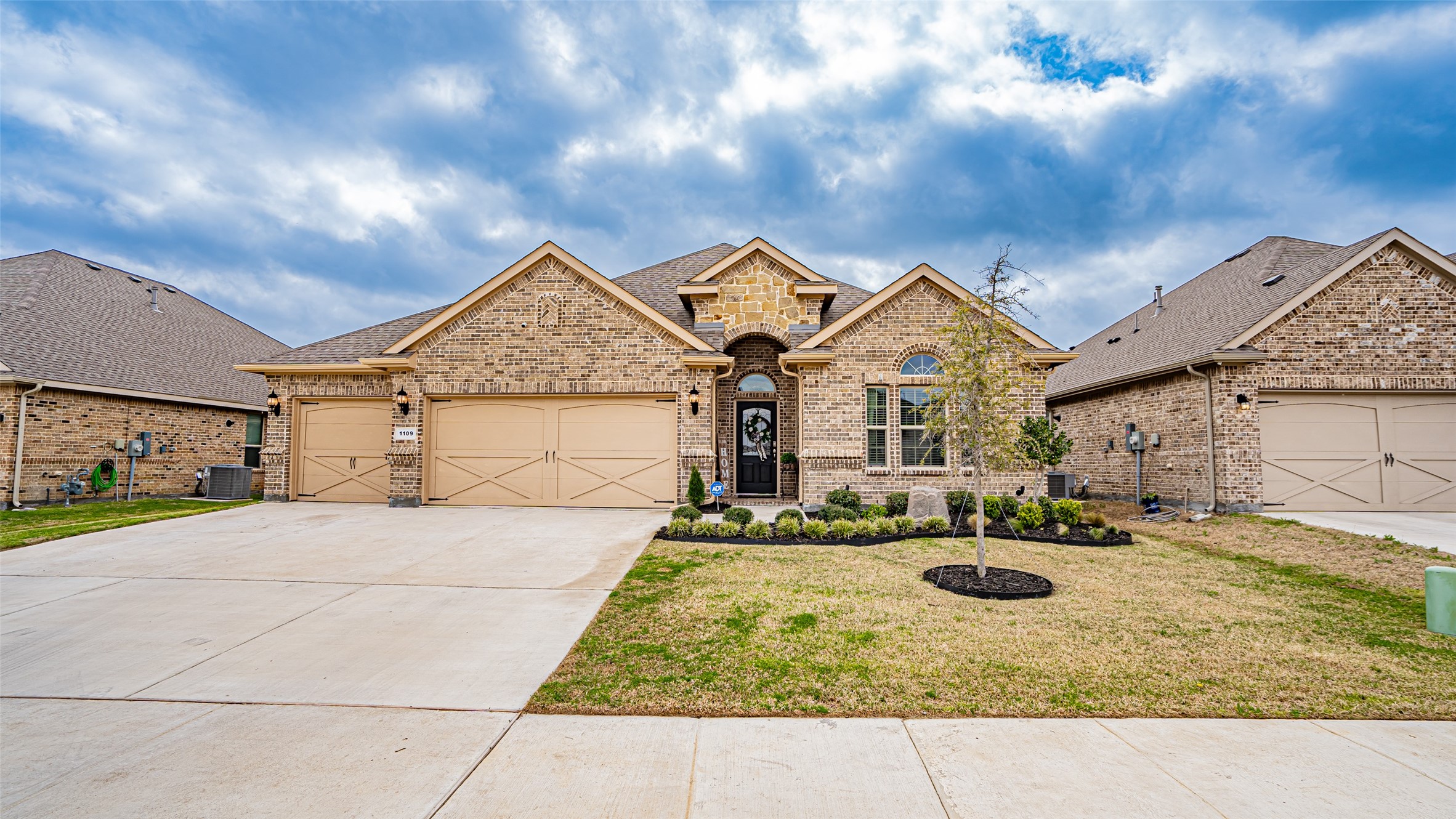 1109 Whispering Hill Drive Mansfield TX 76063
