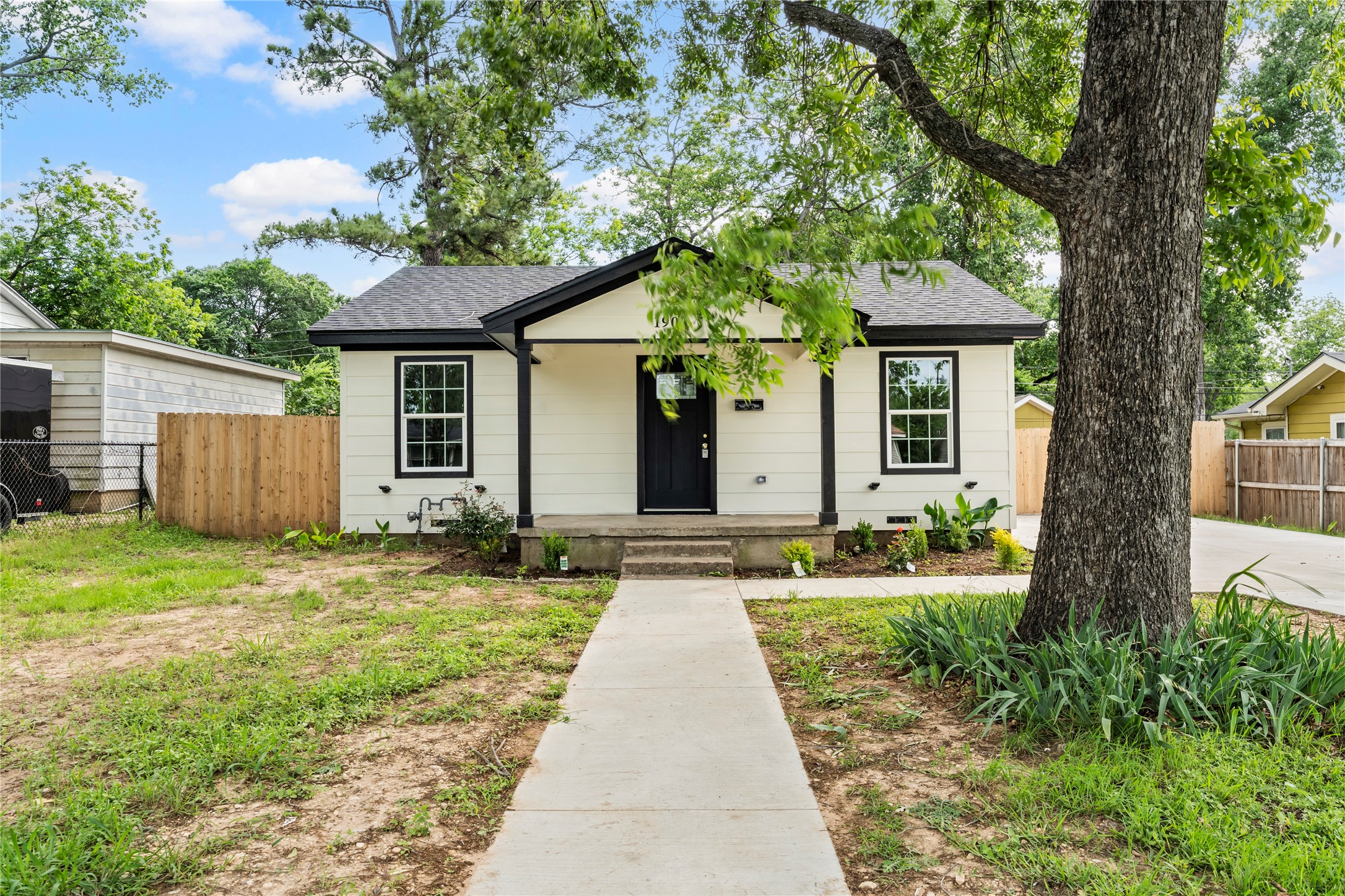 1909 Columbia Street Waco TX 76711