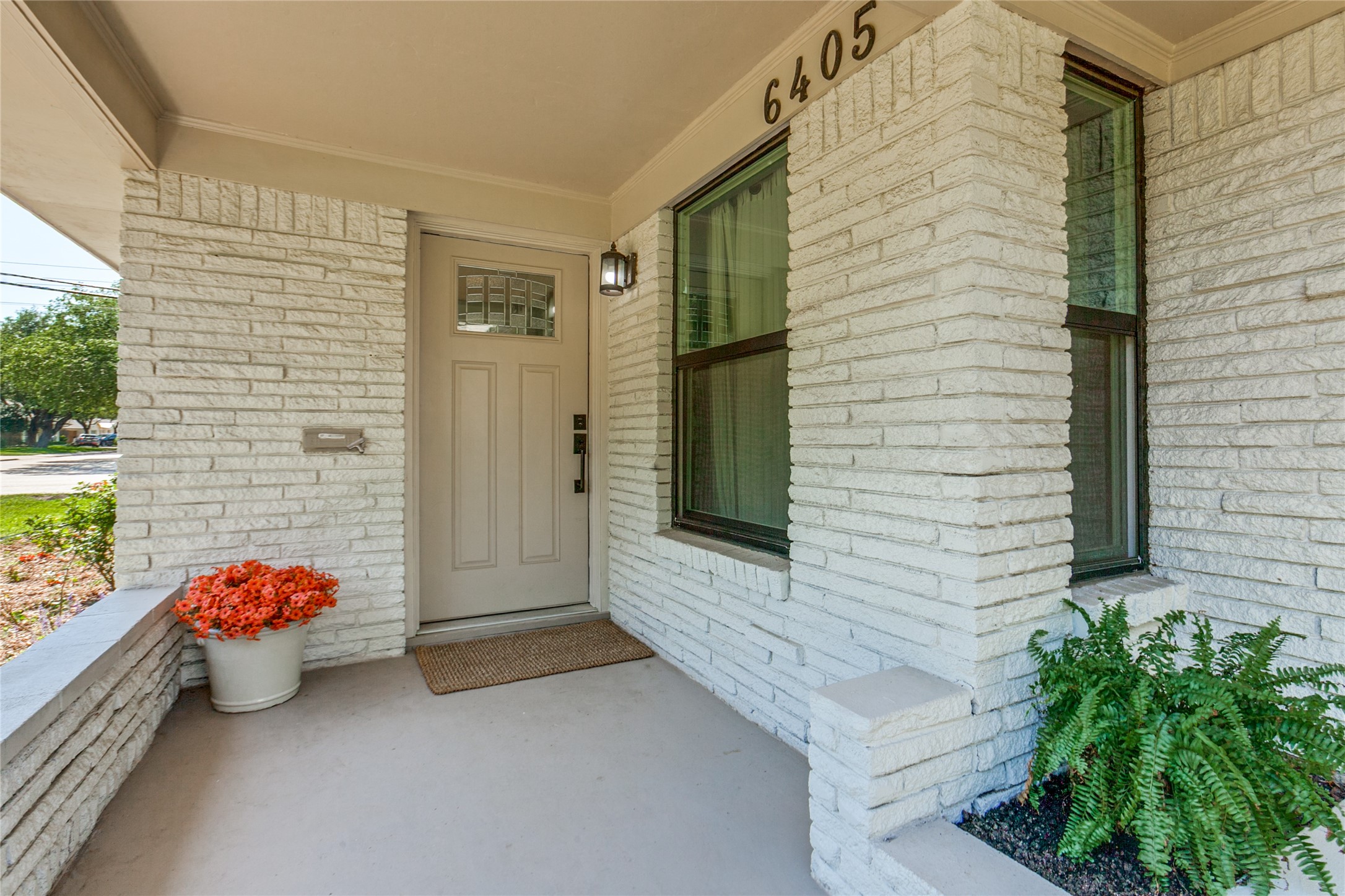 6405 Glennox Lane Dallas TX 75214