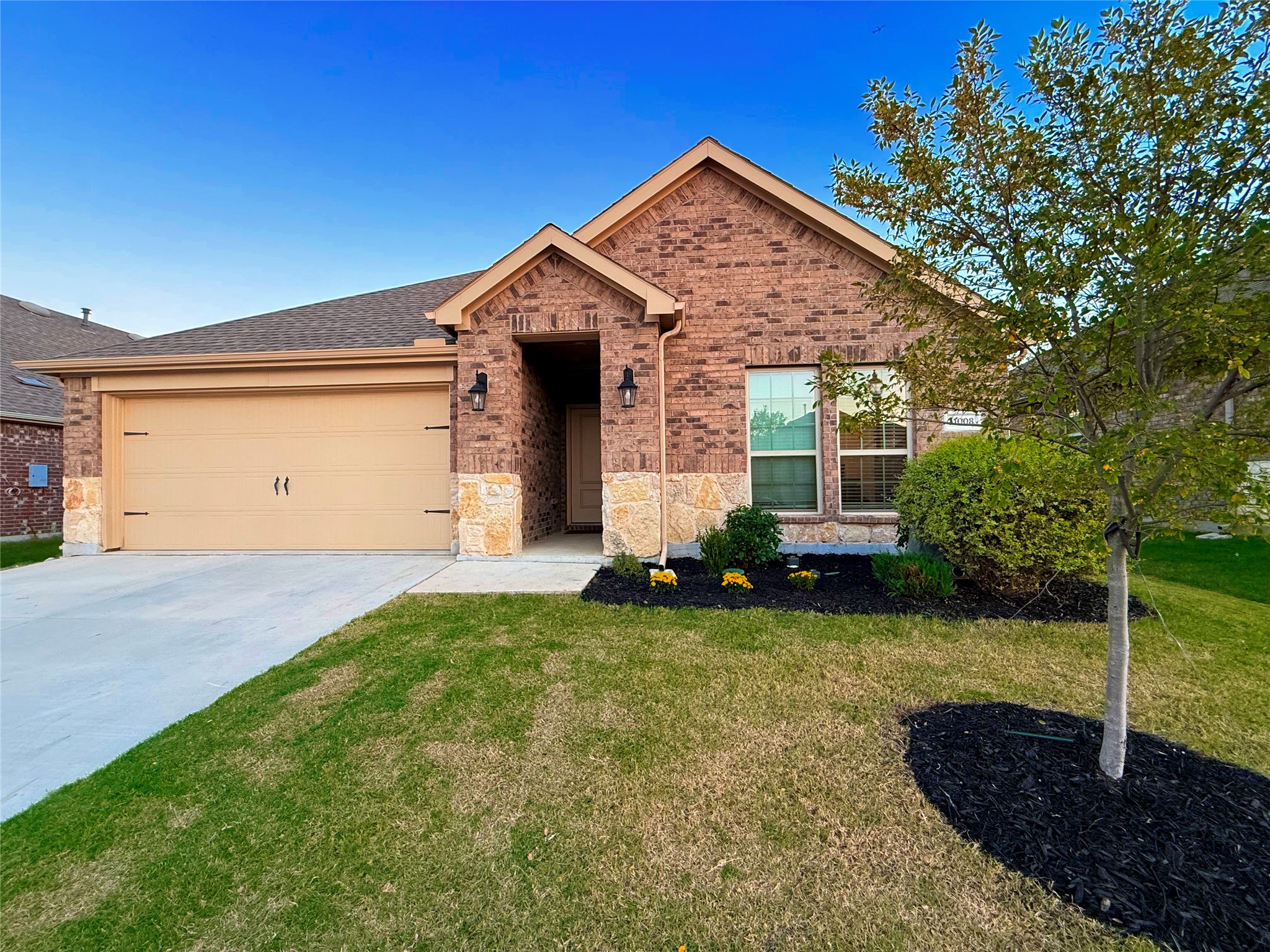 11008 Summer Rain Boulevard Aubrey TX 76227