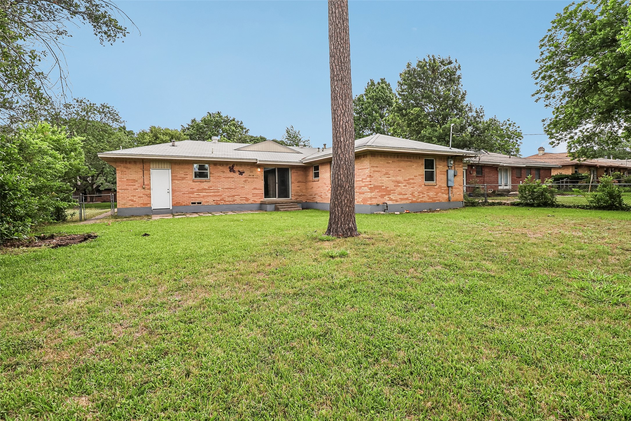 318 Harman Street Duncanville TX 75116