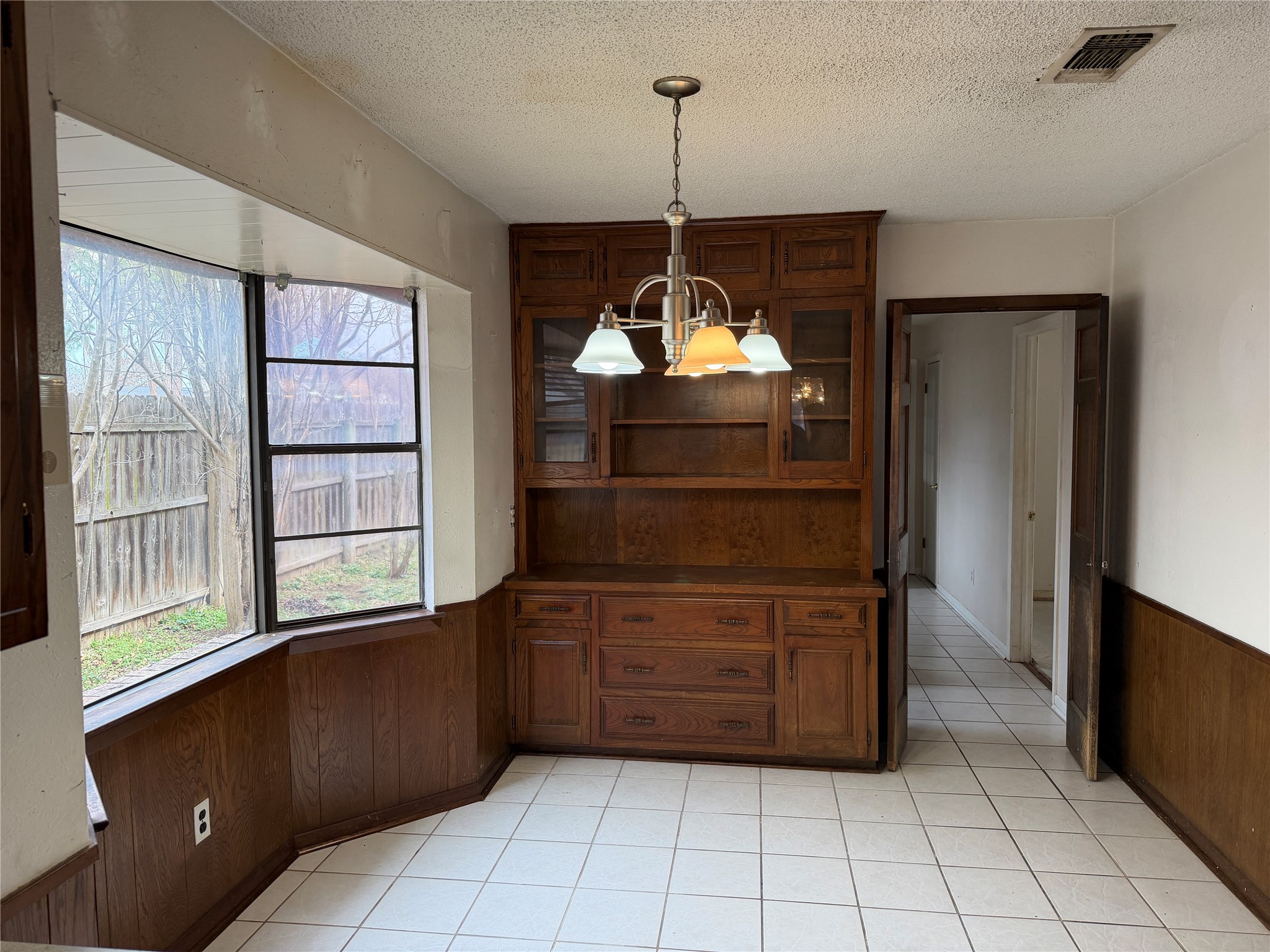1115 Green River Trail Cleburne TX 76033