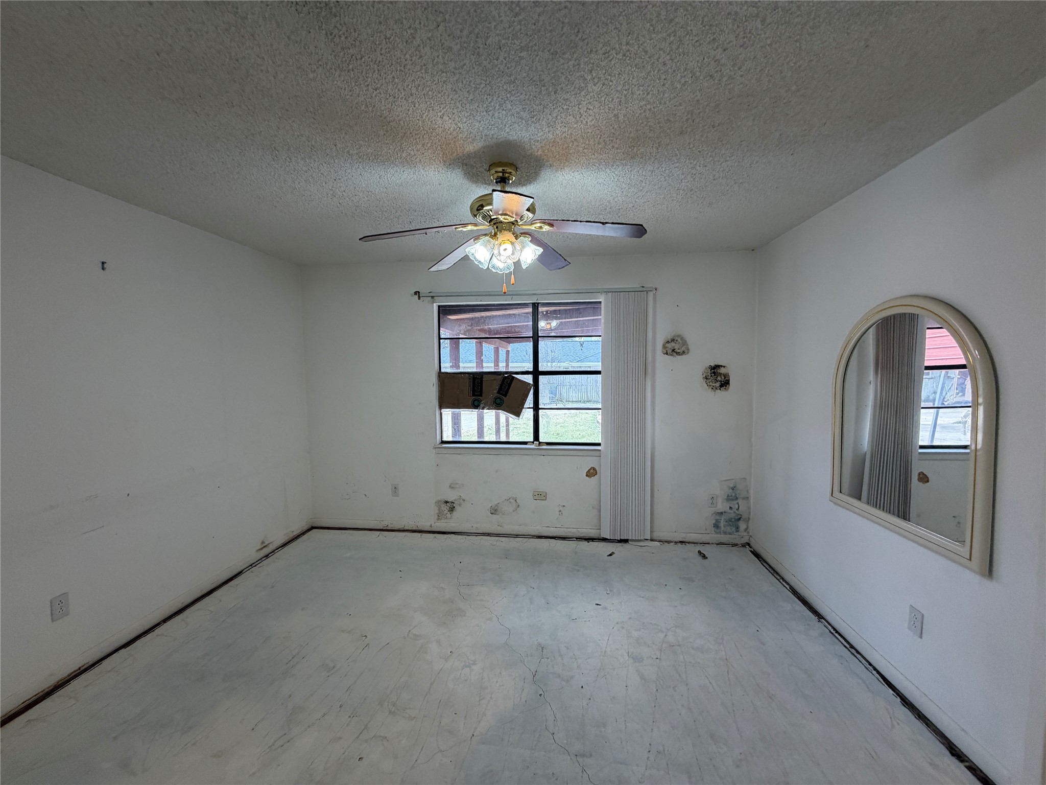 1115 Green River Trail Cleburne TX 76033