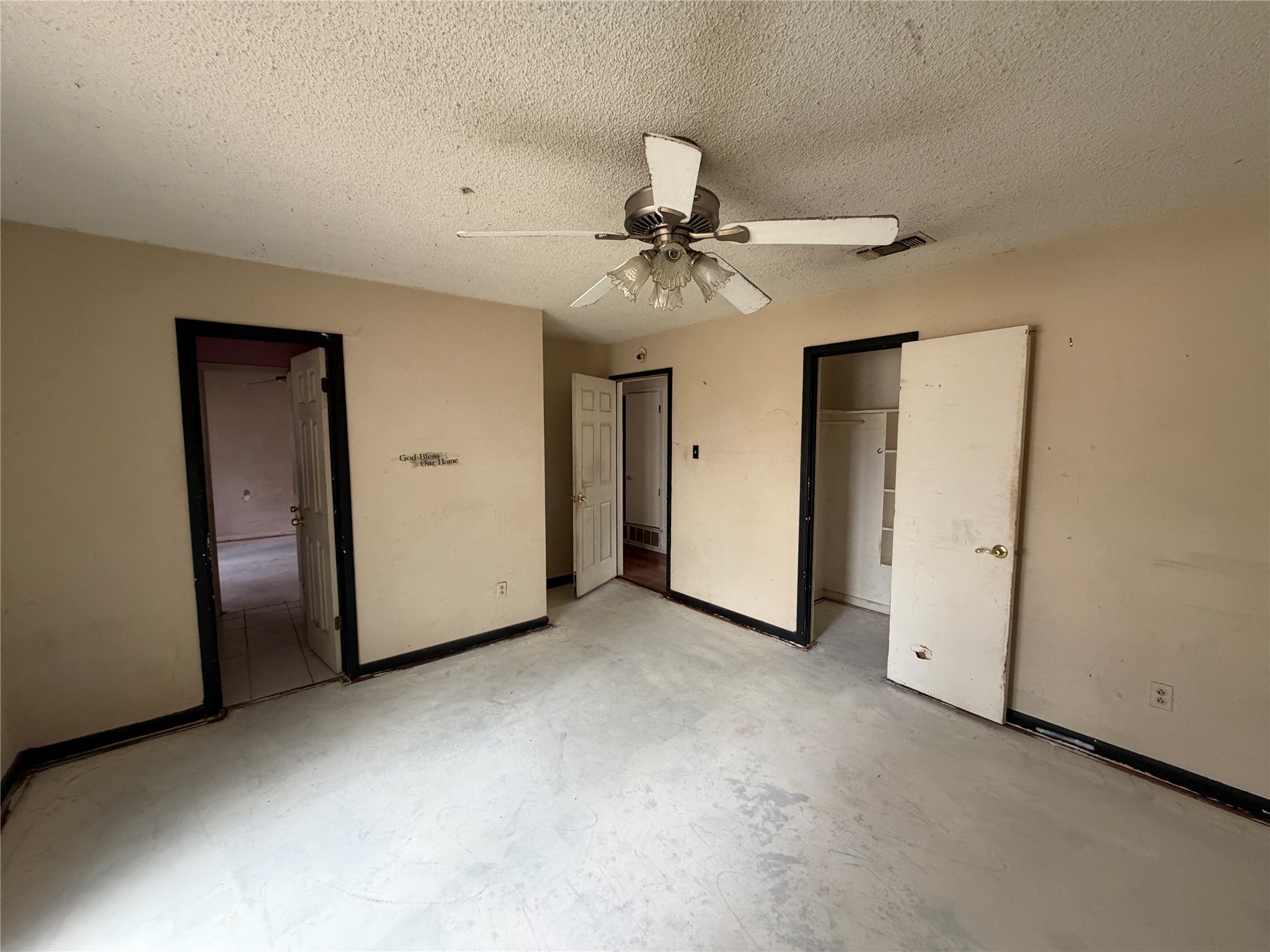 1115 Green River Trail Cleburne TX 76033