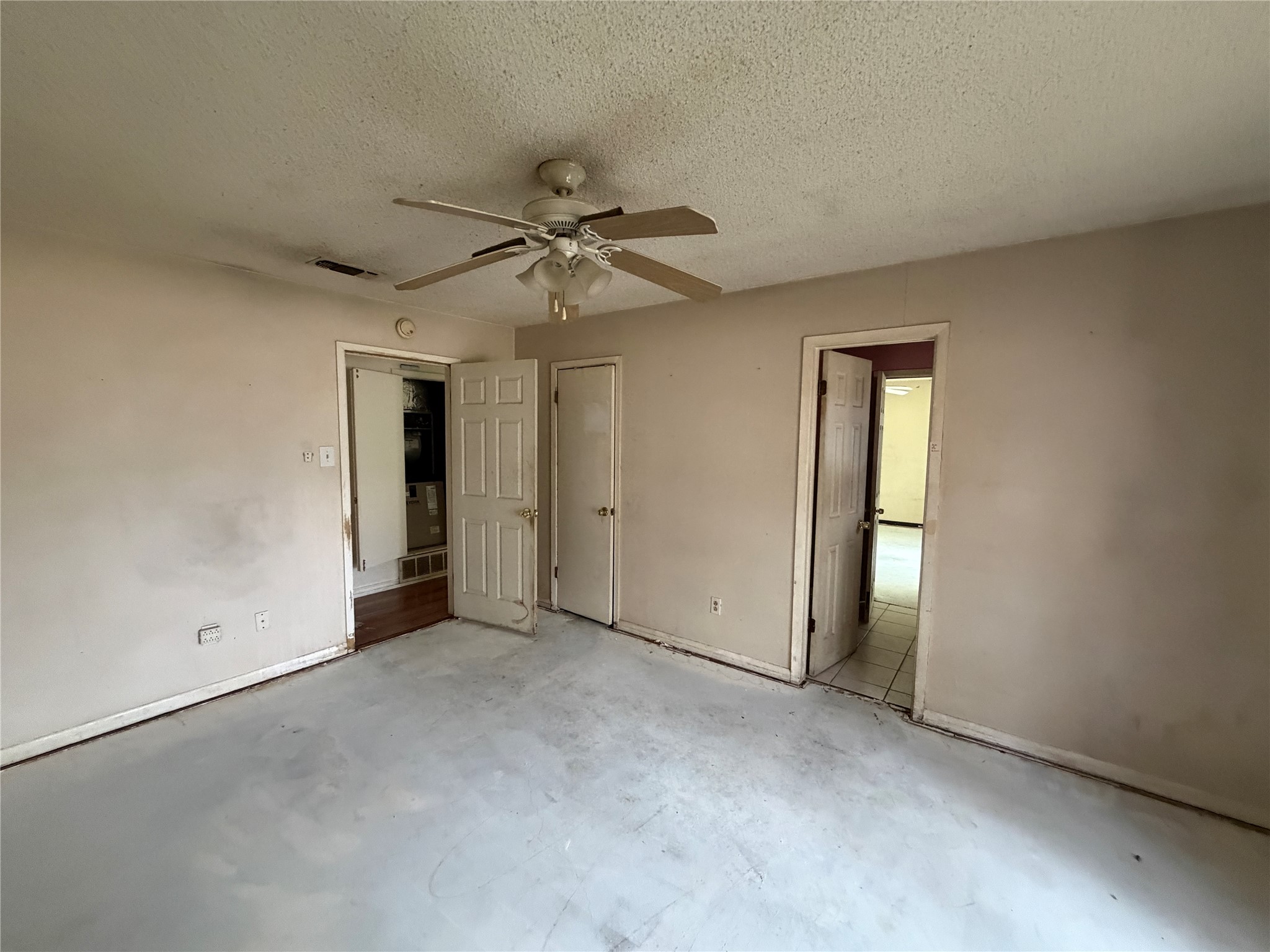 1115 Green River Trail Cleburne TX 76033