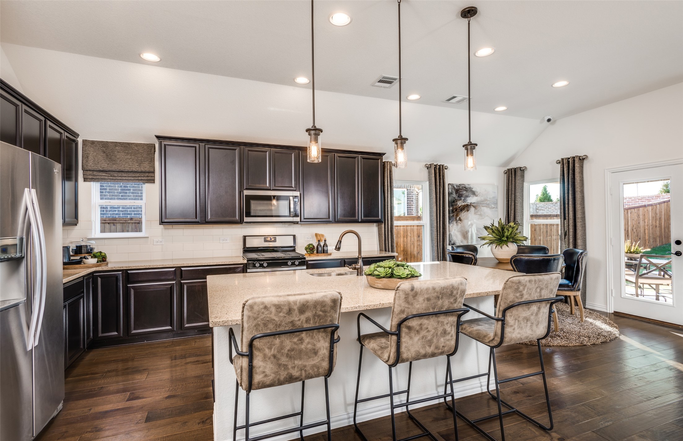 1040 Clayton Street Aubrey TX 76227