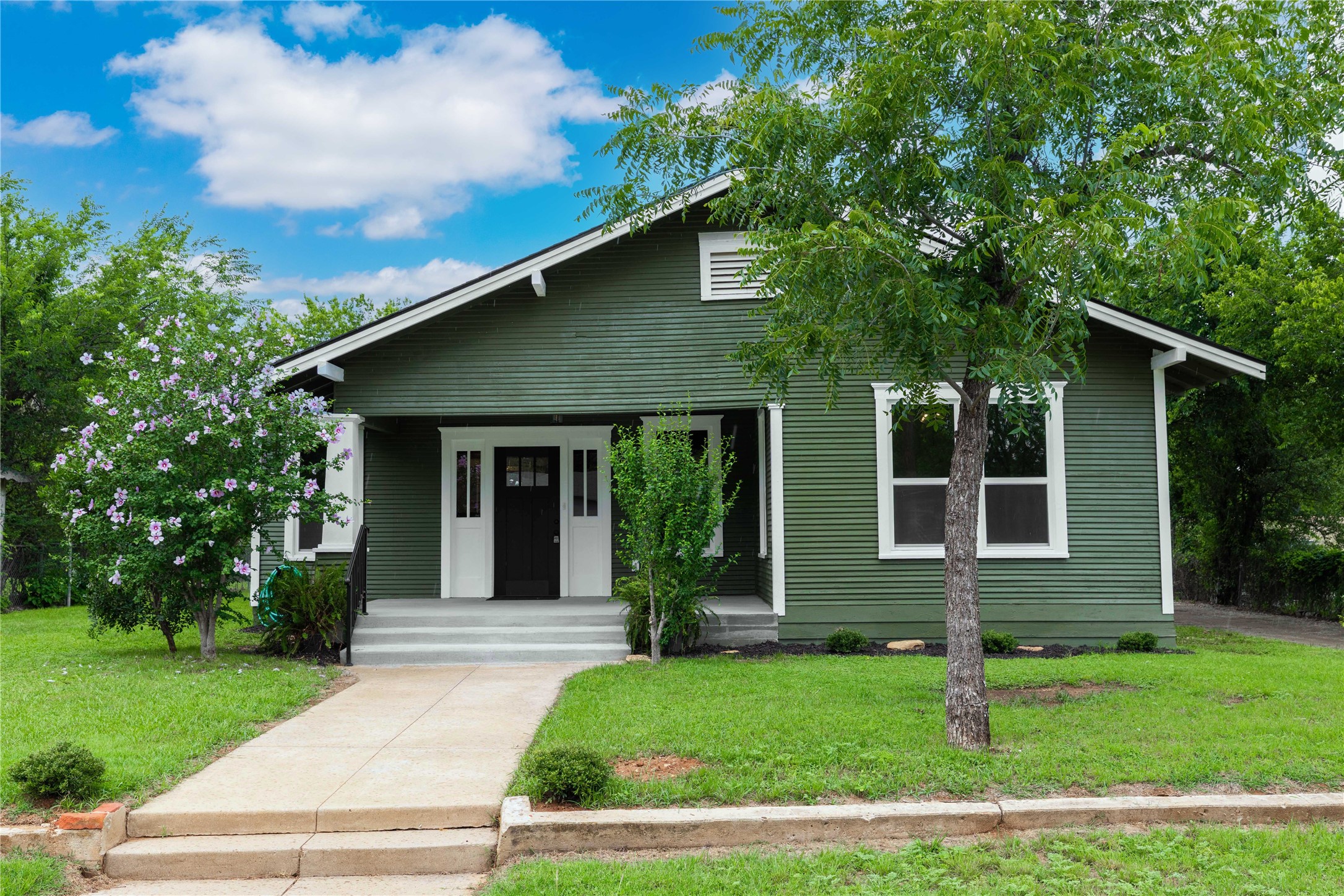 709 Avenue H Brownwood TX 76801