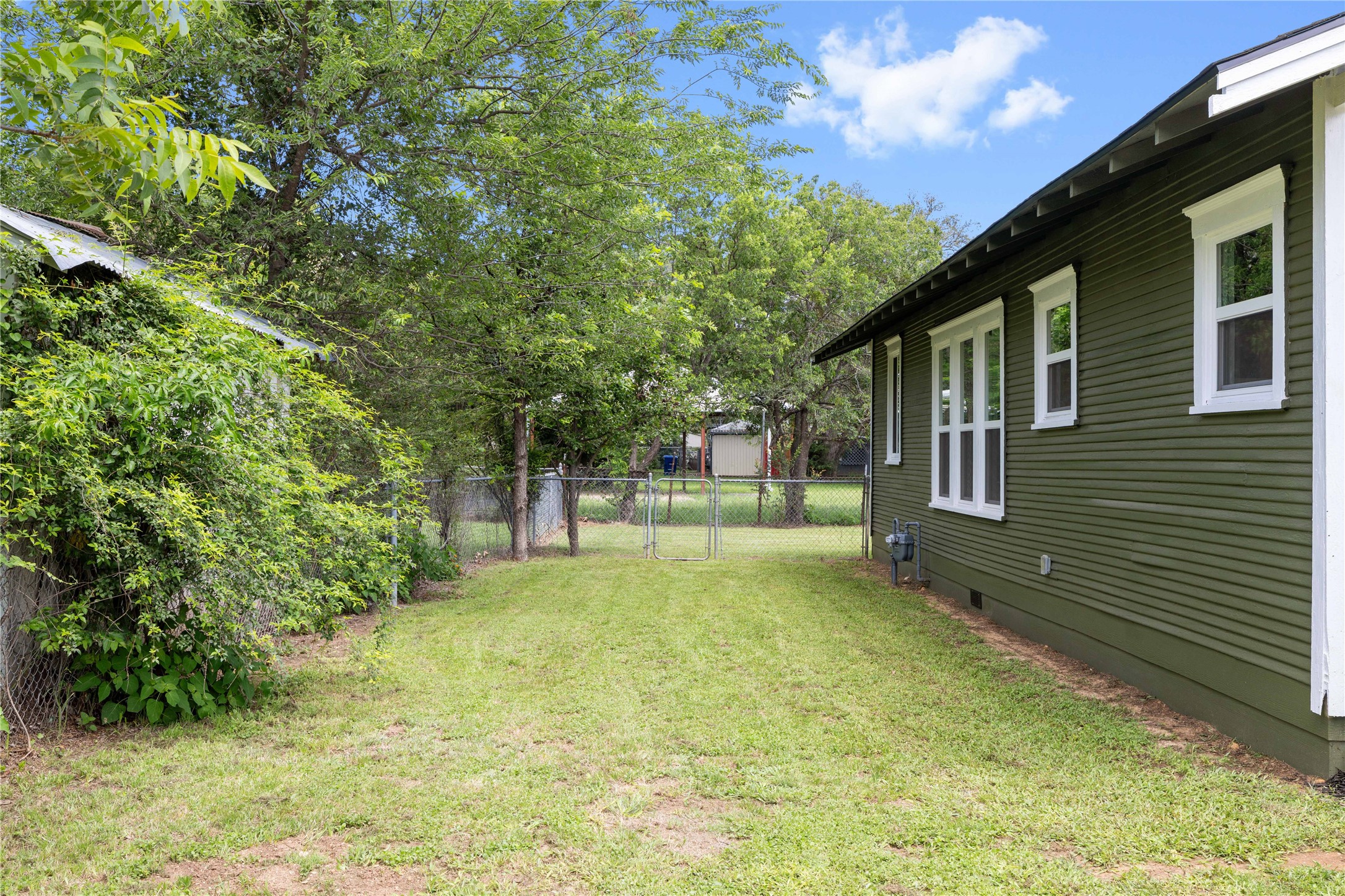 709 Avenue H Brownwood TX 76801