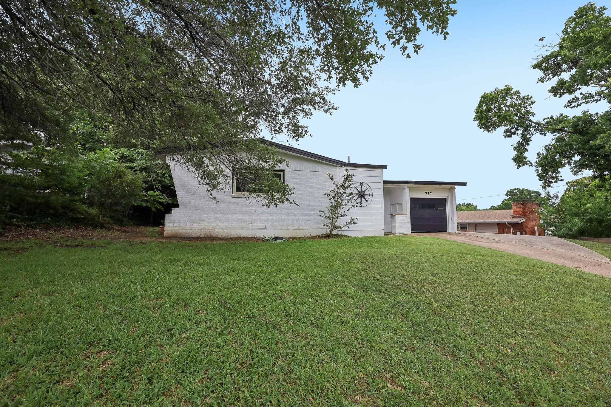 917 NW 8th Street Grand Prairie TX 75050