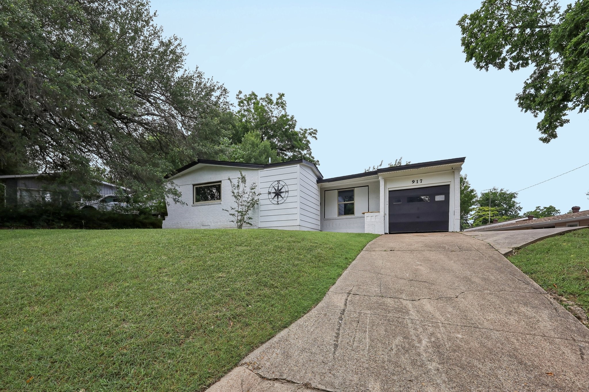 917 NW 8th Street Grand Prairie TX 75050