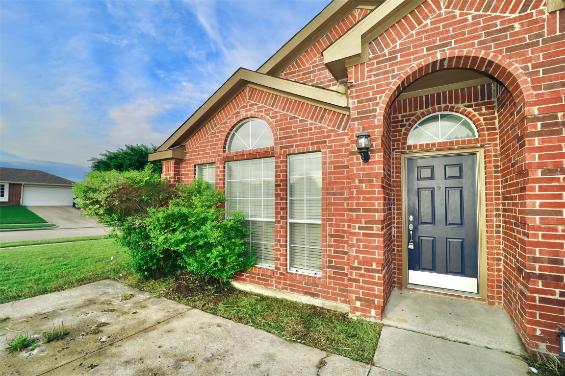 100 S Rolling Meadows Drive Wylie TX 75098