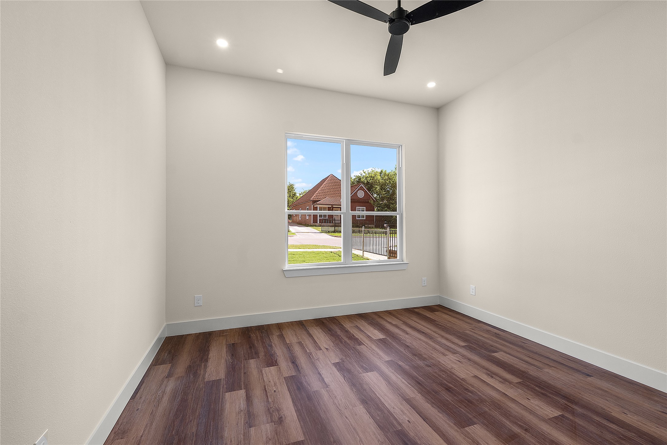 3021 Avenue J Fort Worth TX 76105