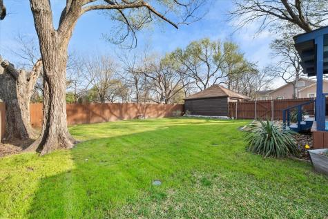504 W Gilmer Street Ennis TX 75119
