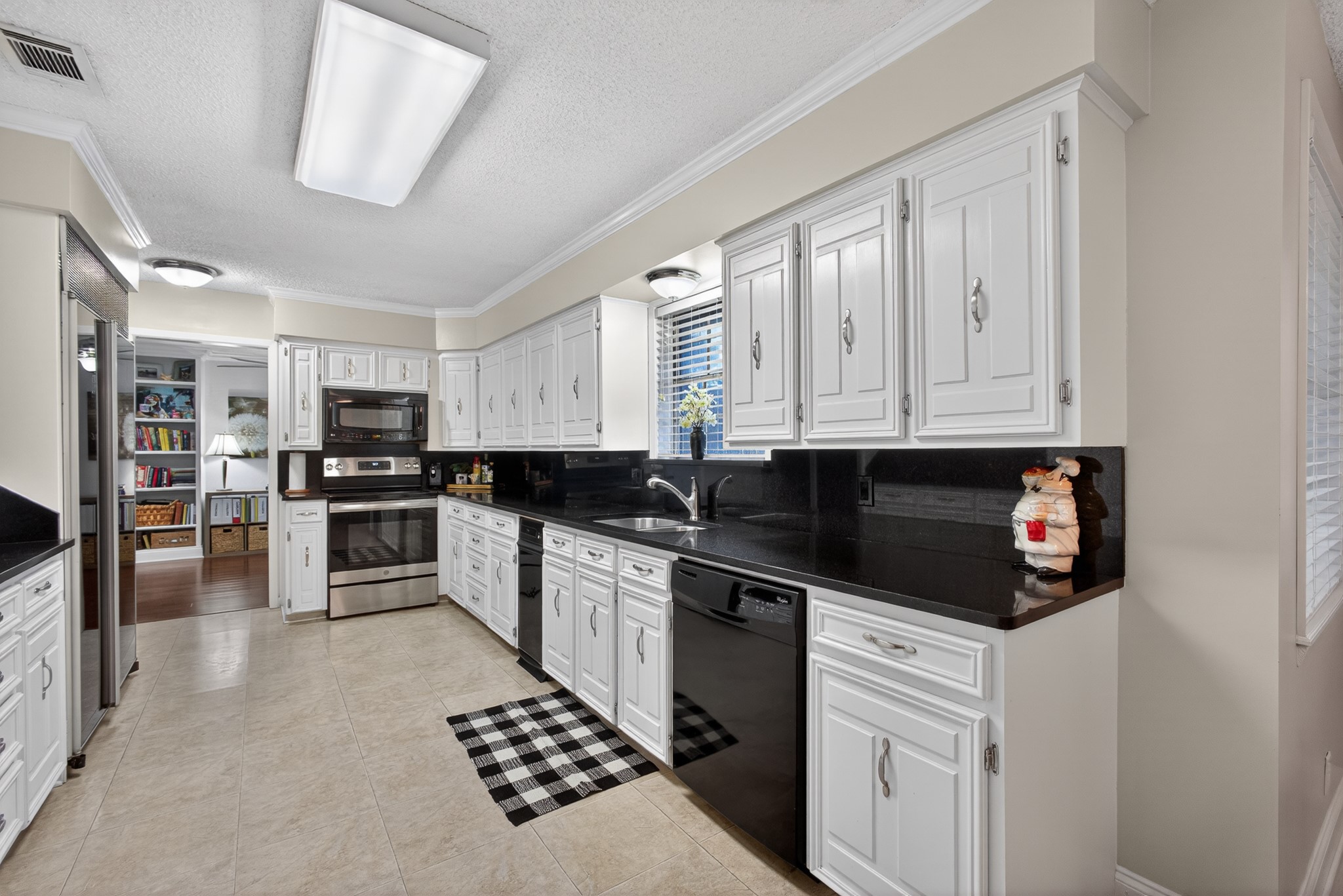 1907 Wes Hardin Circle Bonham TX 75418