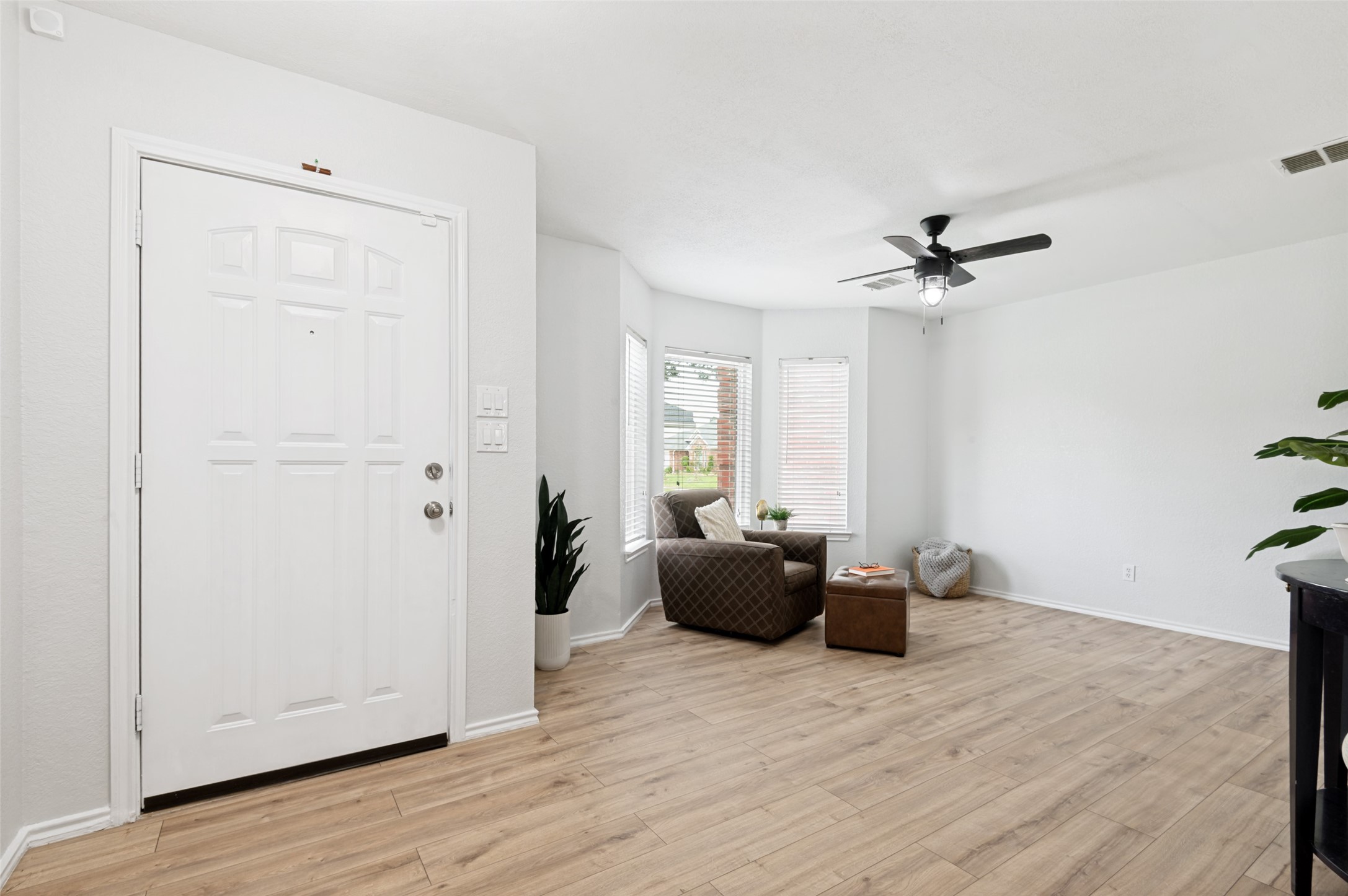 5216 Chessie Circle Haltom City TX 76137