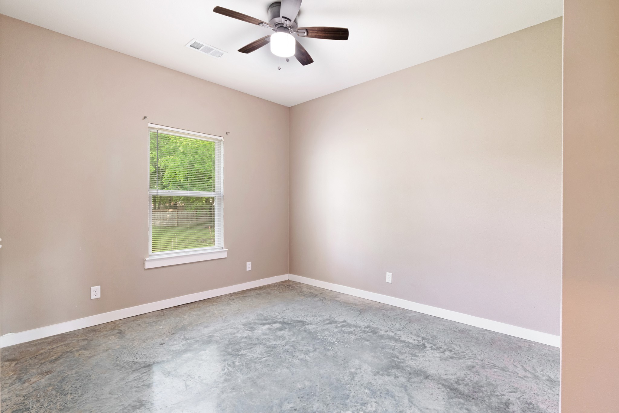 675 High Street Blossom TX 75416