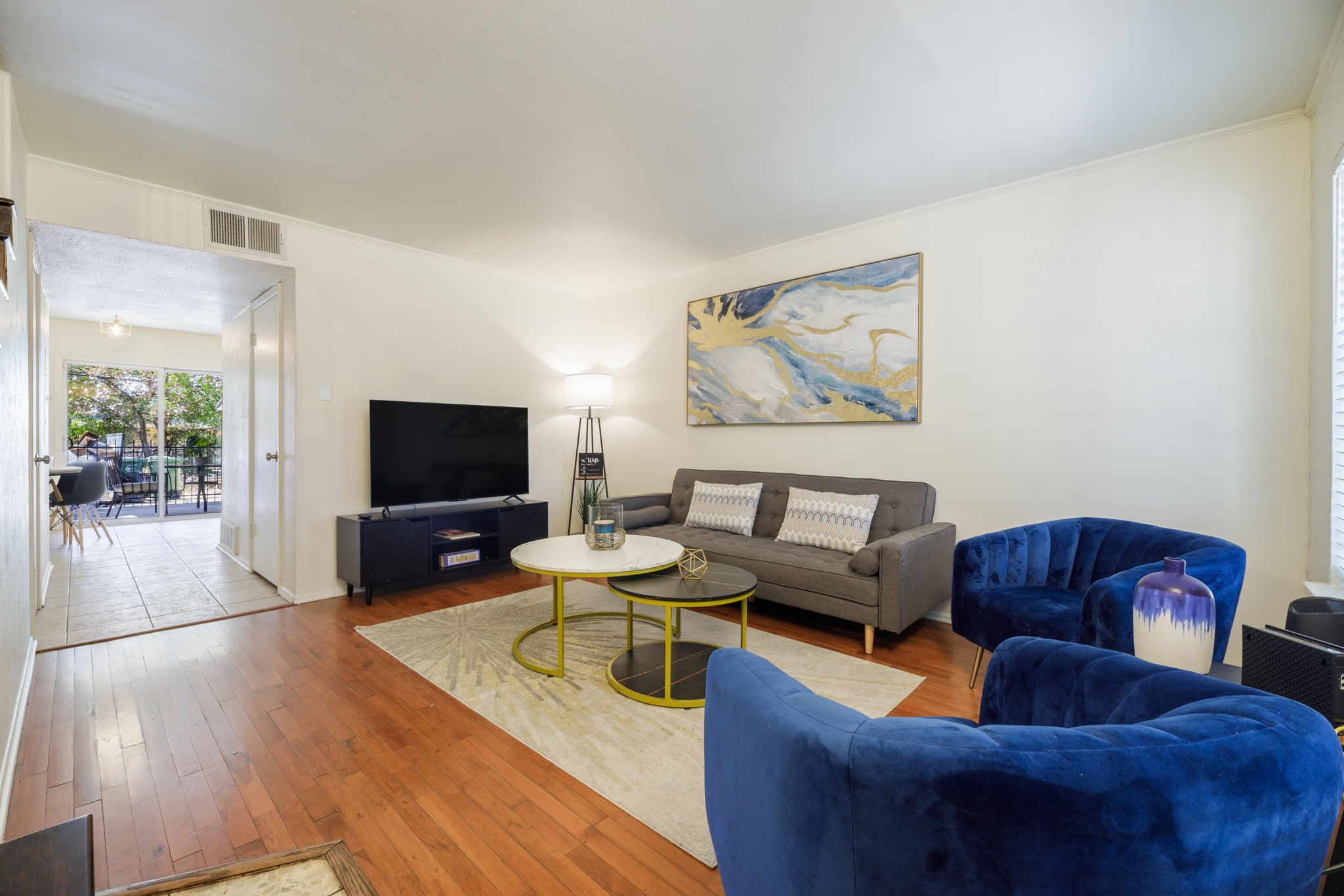 2406 Hollandale Circle Arlington TX 76010