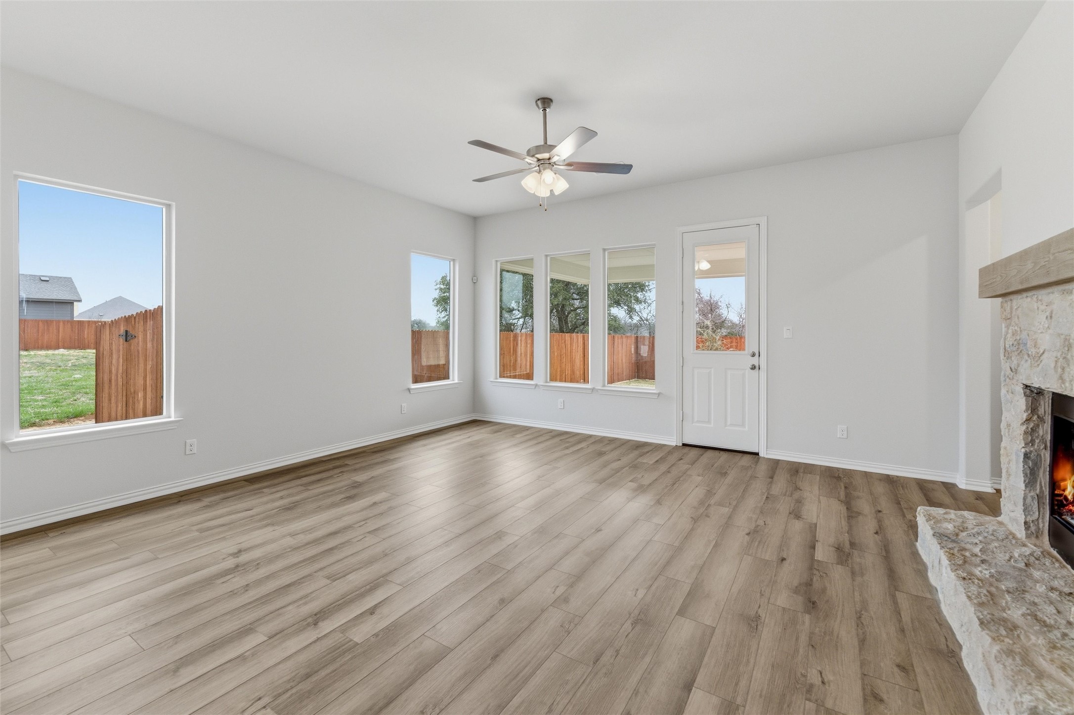 1249 Sabine River Lane Springtown TX 76082