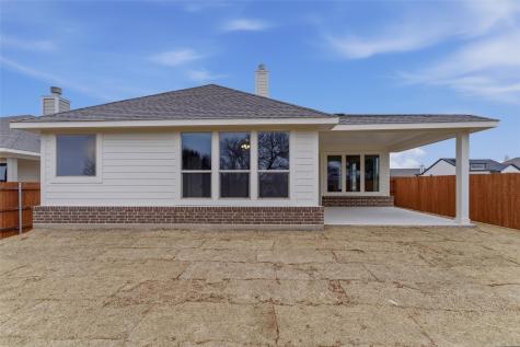 1249 Sabine River Lane Springtown TX 76082