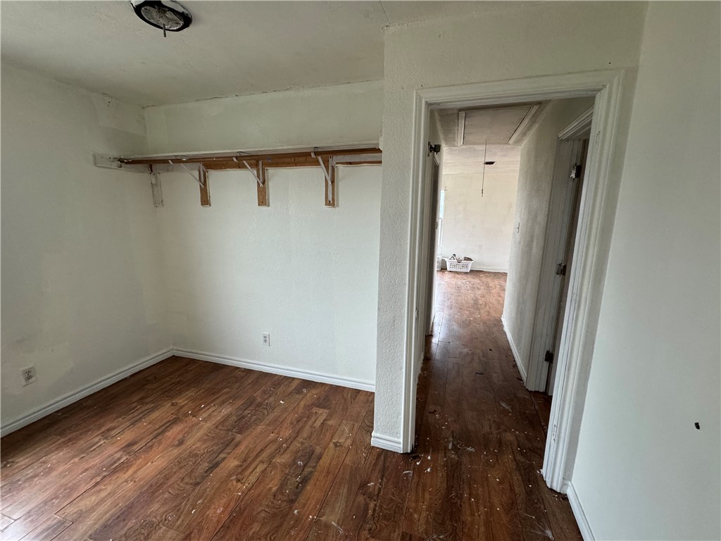 103 Cypress Street Lott TX 76656