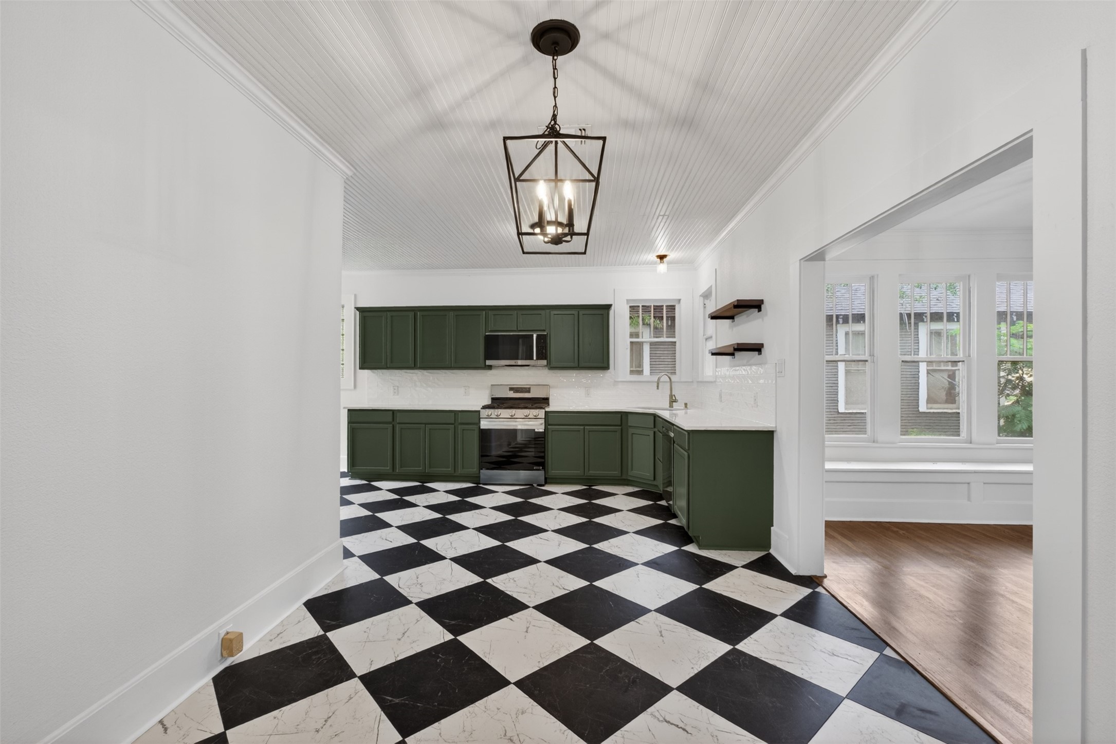 106 Washington Place S Marshall TX 75670