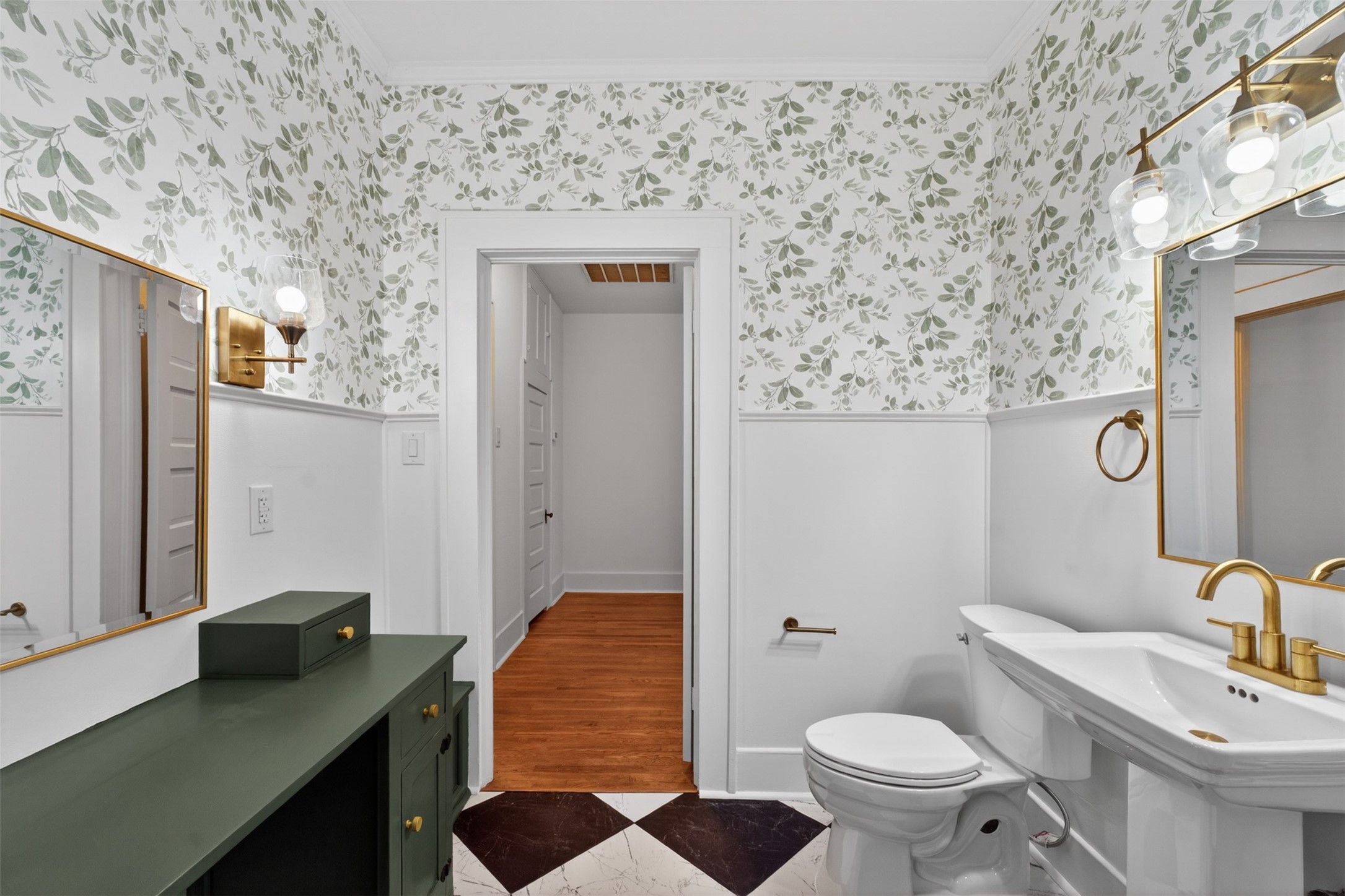 106 Washington Place S Marshall TX 75670