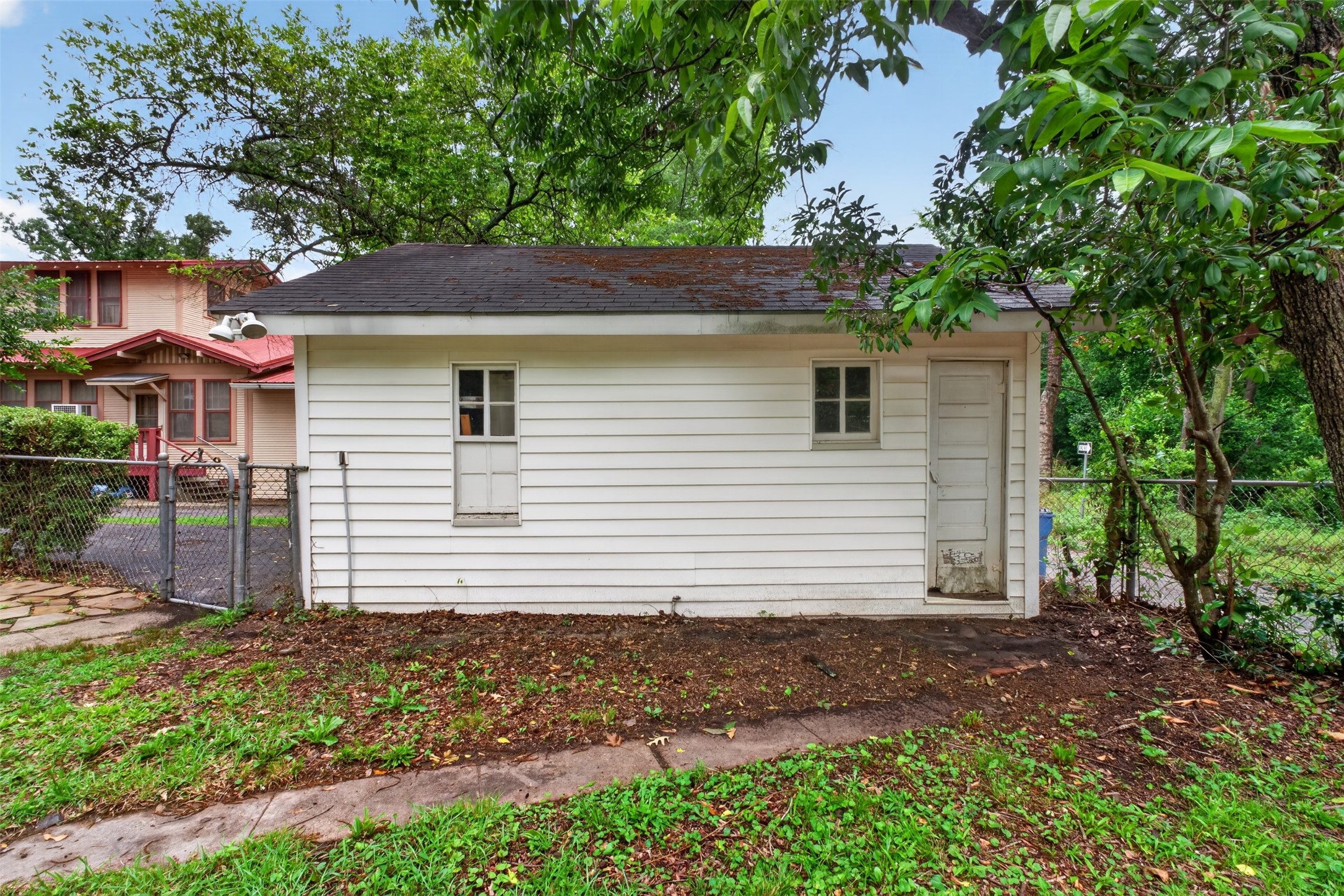 106 Washington Place S Marshall TX 75670
