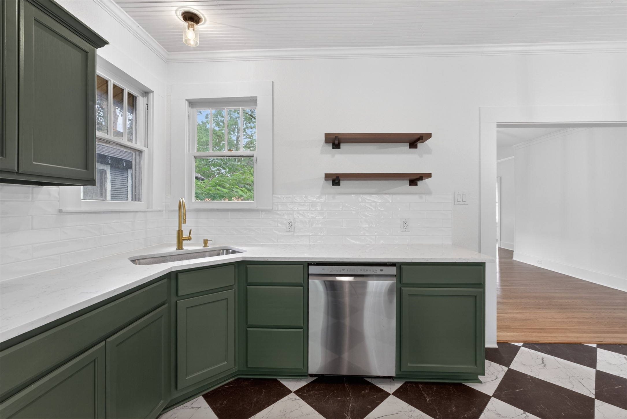 106 Washington Place S Marshall TX 75670