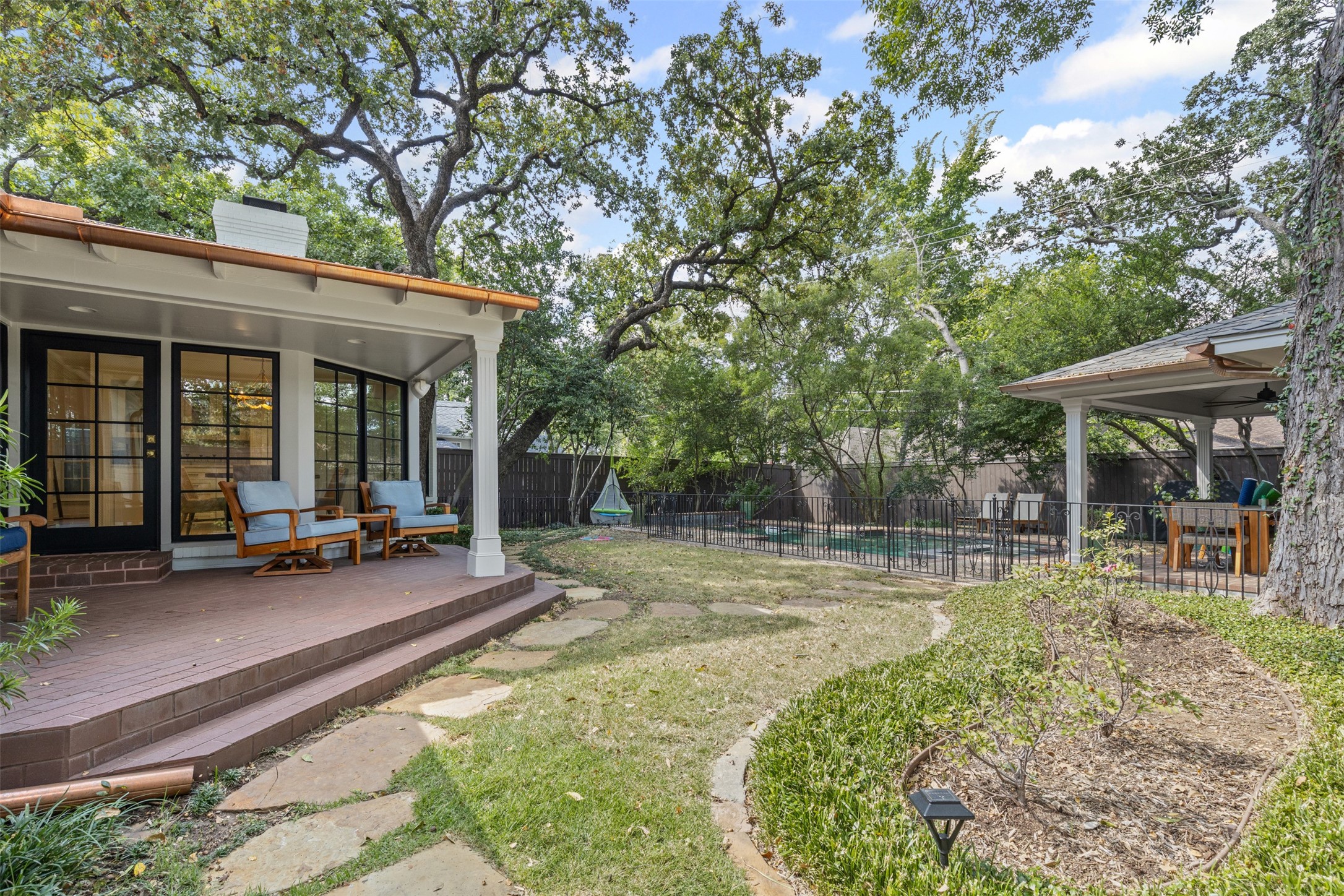 3708 Cresthaven Terrace Fort Worth TX 76107