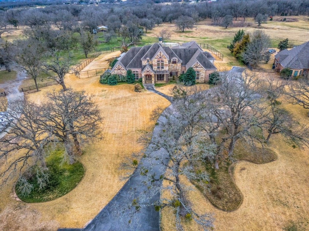 8341 Ashbriar Lane Fort Worth TX 76126