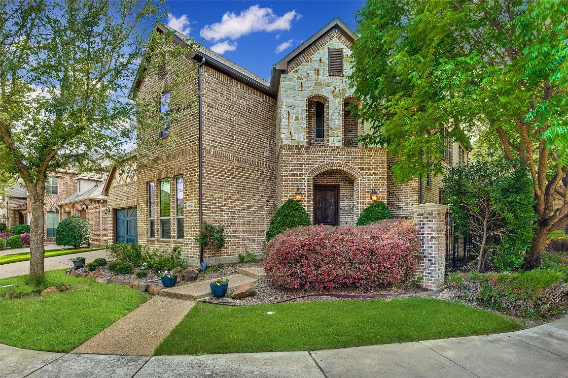 6623 Springwood Lane Garland TX 75044