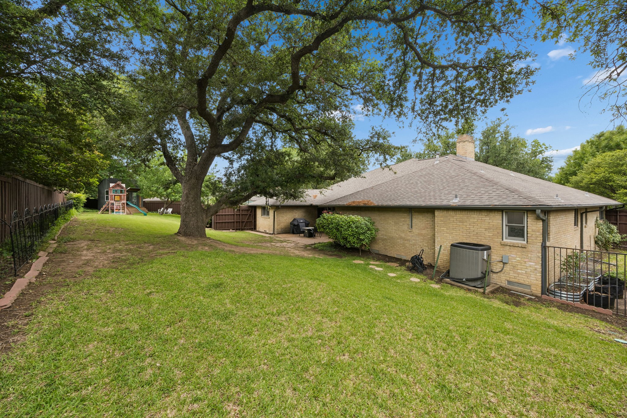 11714 El Hara Circle Dallas TX 75230