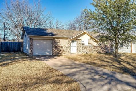 820 Belaire Drive Burleson TX 76028