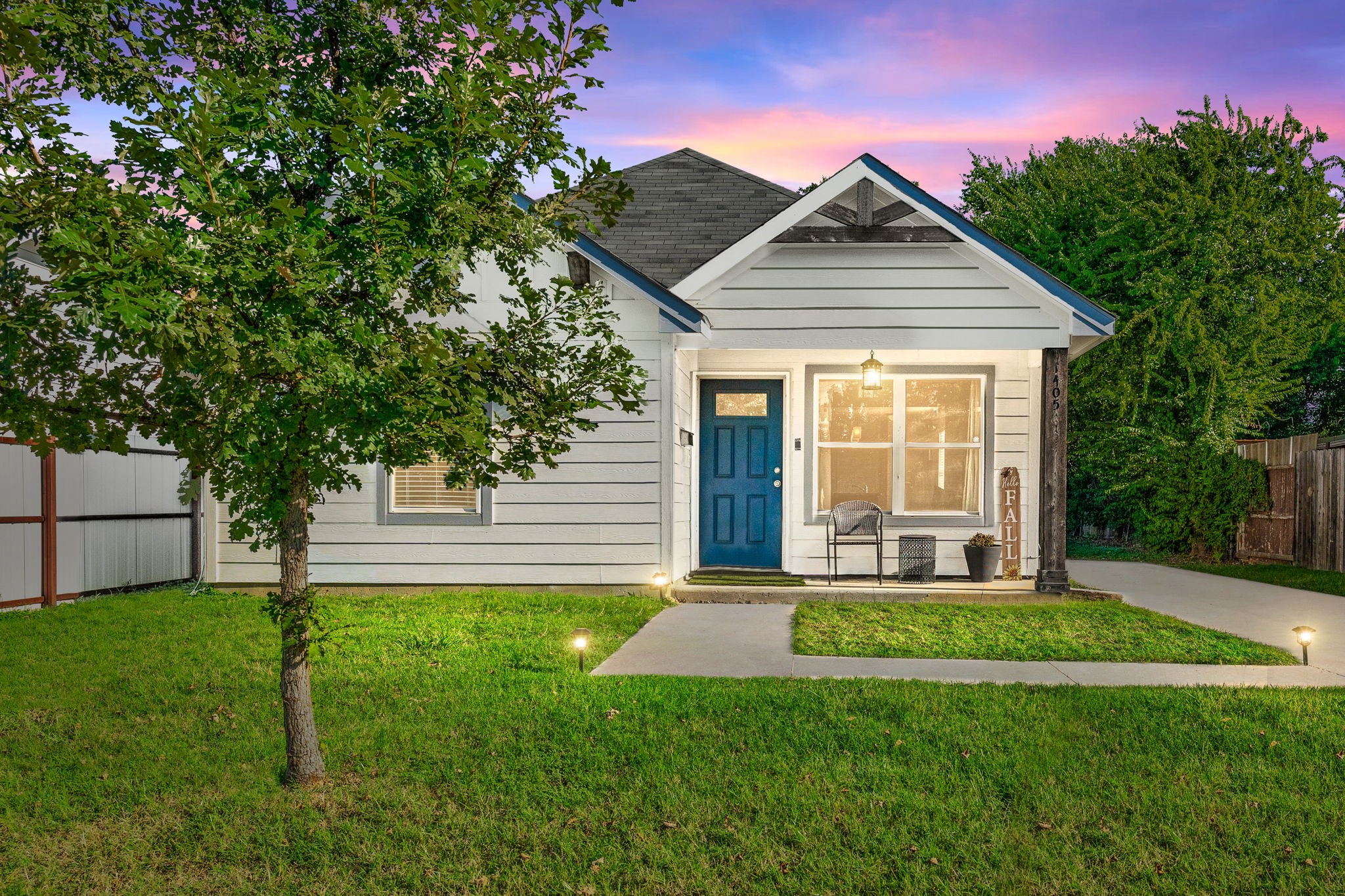1405 E Davis Avenue Fort Worth TX 76104