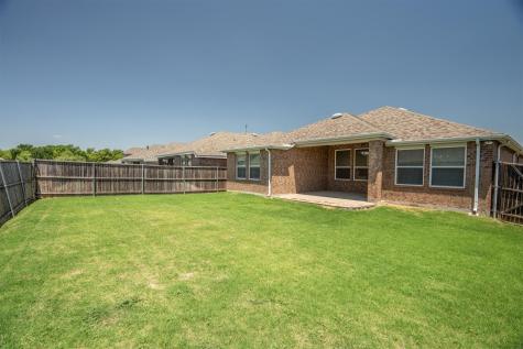 1620 Meadow Trail Lane Aubrey TX 76227