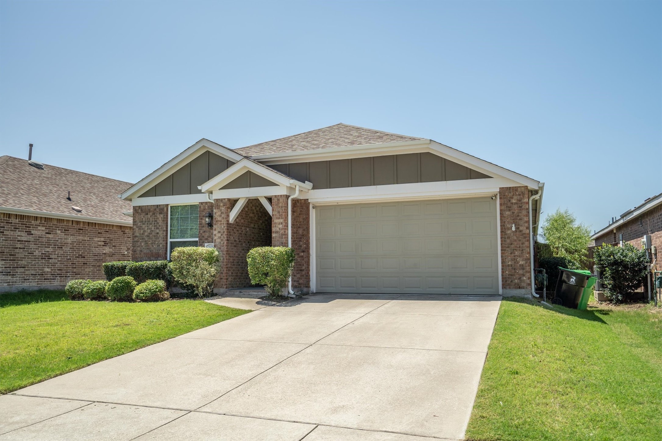 1620 Meadow Trail Lane Aubrey TX 76227