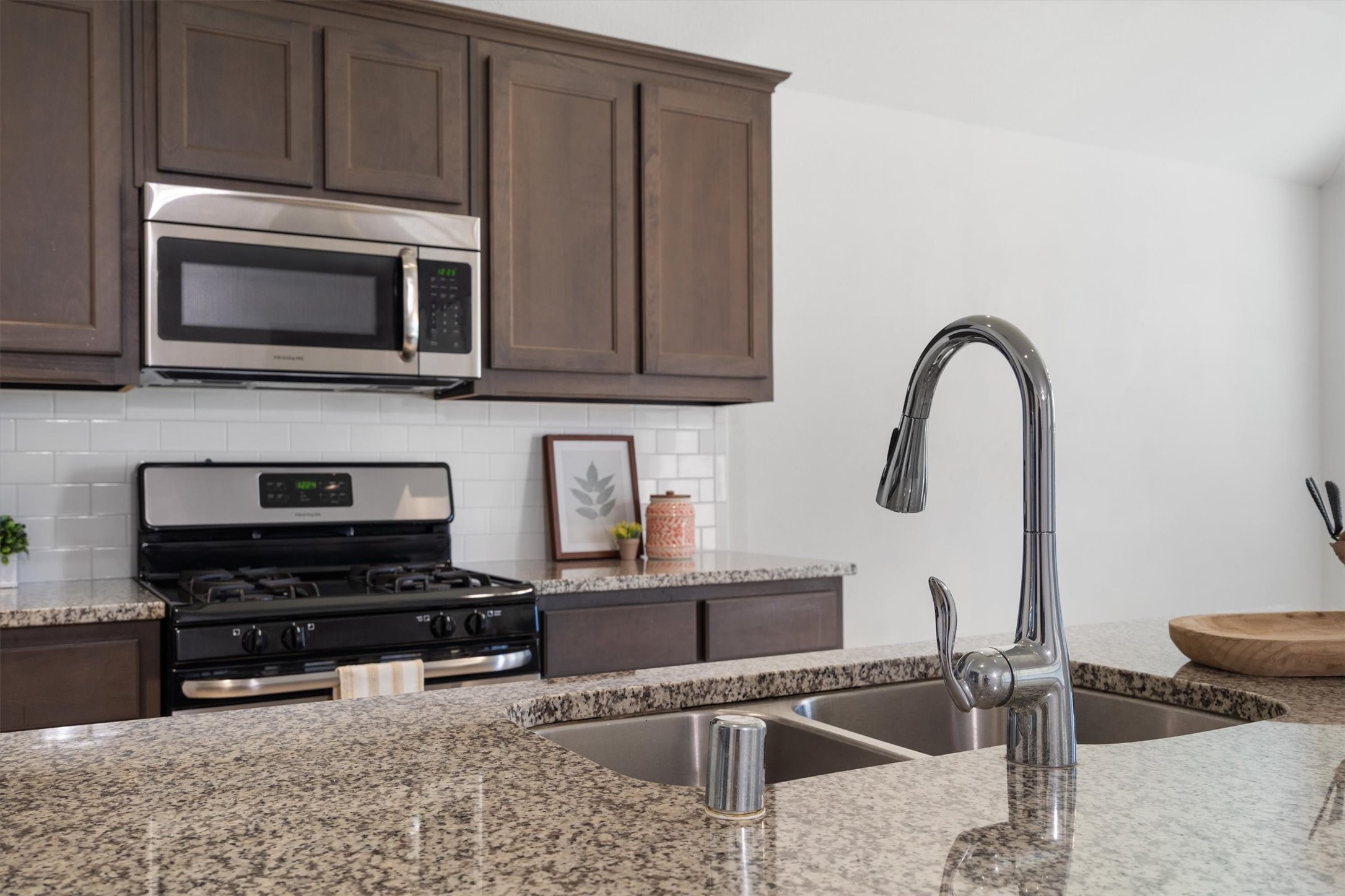 1620 Meadow Trail Lane Aubrey TX 76227