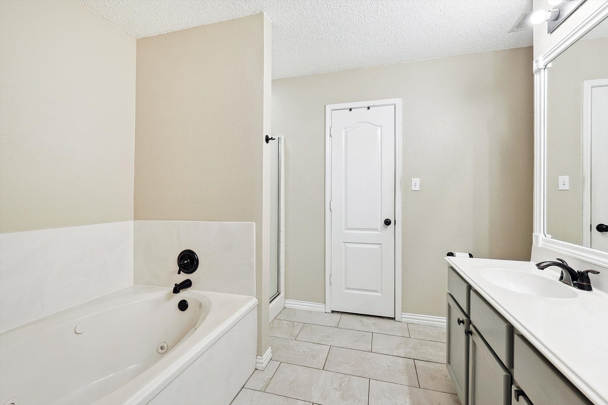 1016 Ridgetop Drive Justin TX 76247